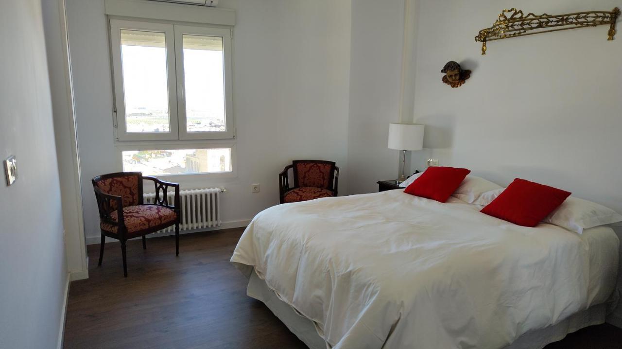 Entreolivos Lägenhet Jaén Exteriör bild